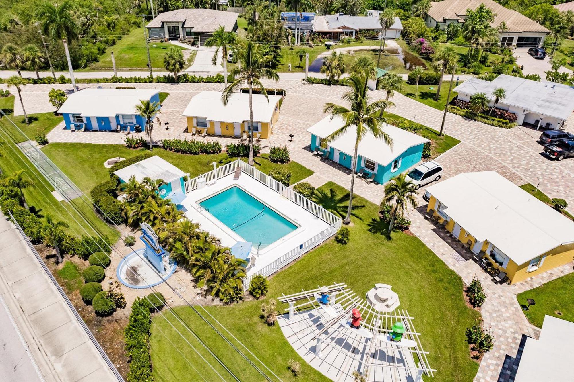 פורט מאיירס 2 Bed Cottage With Pool, Close To Beach! Bbq Grills & Patio מראה חיצוני תמונה